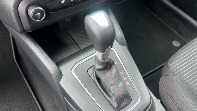 Ford Focus 1.0 EcoBoost Hybrid mHEV 155 ST-Line 5dr Auto Petrol Hatchback